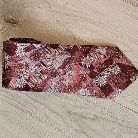 Vintage ARROW Geometric Floral Silk Neck Tie - Picture 3 of 12